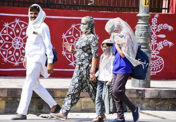 Rising night temps heighten heat stroke risk: Docs