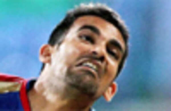 Reverse swing is difficult in 20-over game: Zaheer Khan