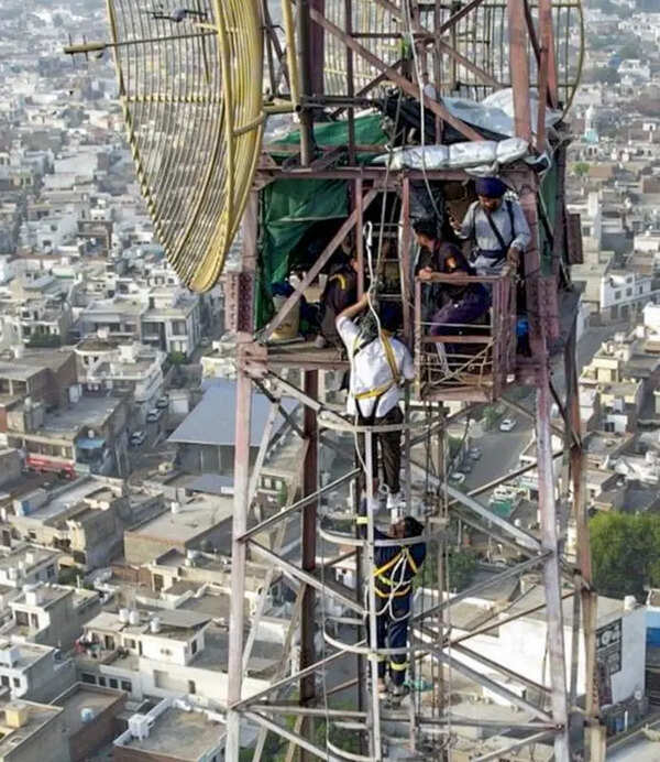 Activist Khalsa brought down from Samana tower after 559 days