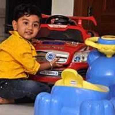 The 2-year-old who identifies high-end cars