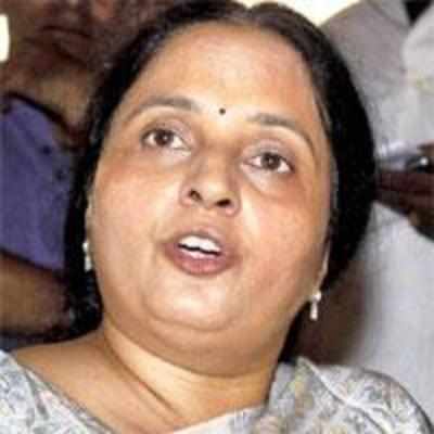 Slain Guj minister's wife for fresh probe