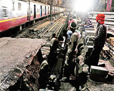 Weekend harbour line block to prep for 12-car trains
