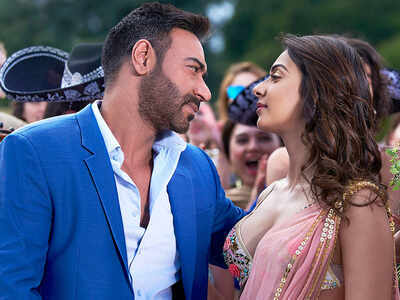 De De Pyaar De movie review: Ajay Devgn, Rakul Preet and Tabu-starrer gives a strong message about how love works in mysterious ways