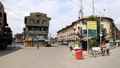 Kashmir: Seven-year-old boy killed, four others injured in Shopian blast