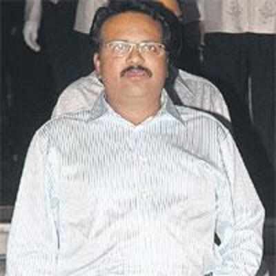 Shiv Sena shifts its Thane MP to Kalyan