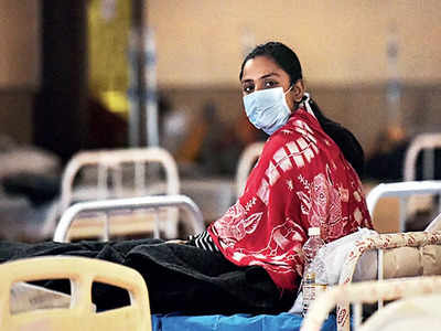 Delhi reports drop of 31% in daily covid cases