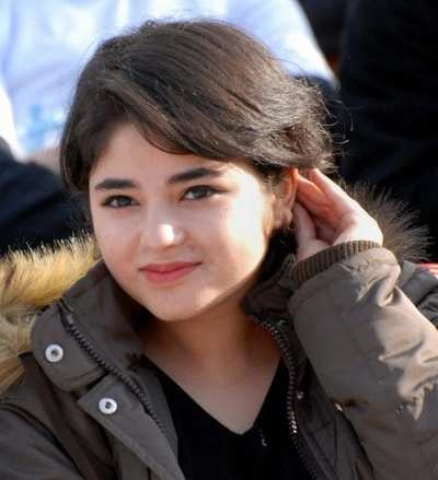 Dangal actor Zaira Wasim trolled, forced to apologise