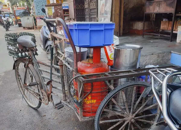 Tamil Nadu Power Distribution Corporation Ltd’s manual entry of power consumption delays electricity bill notices for small eateries