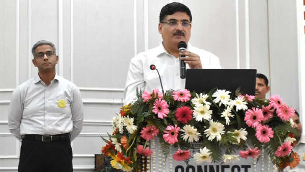 Bareilly Police connects with influencers for social harmony and digital safety awareness