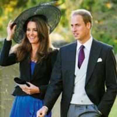 After 8 years of courtship, William proposes to Kate