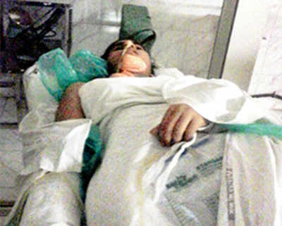 Girl jumps off 3rd floor of Byculla rly hospital