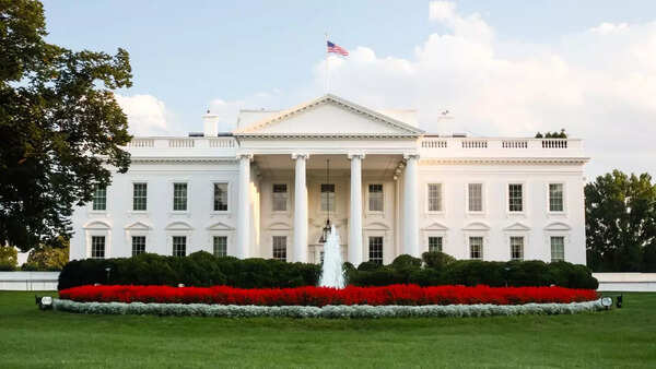 Inside America’s most powerful home: 7 stunning pictures of The White House