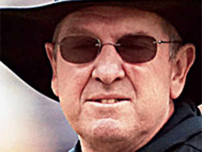 England coach Trevor Bayliss replaces Tom Moody as Sunrisers Hyderabad coach