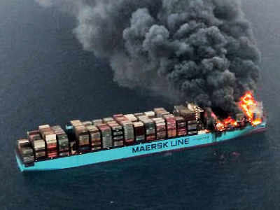 Fire on container ship: No word on missing crew