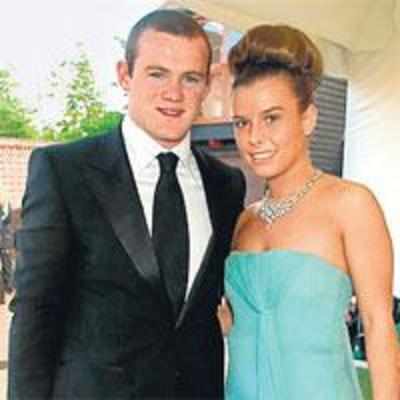 Wayne Rooney and bride sign mother of all wedding deals
