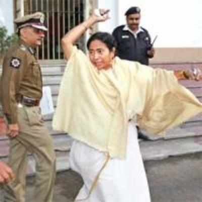 That way please: Didi shows Cong the door
