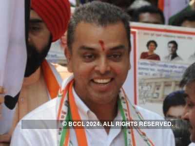 Why Milind Deora's detractors think he might leave the Congress