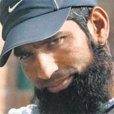 Humiliated Yousuf to quit international cricket