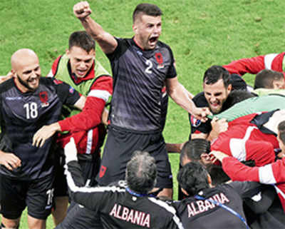 Victorious Albanian players get diplomatic passports