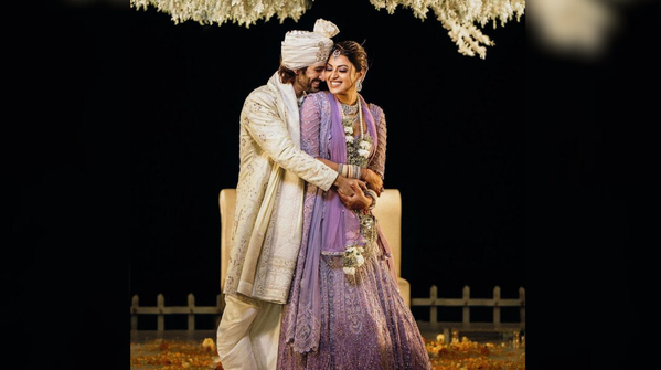 A dewy Bollywood bride