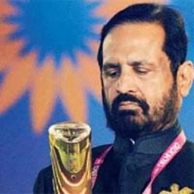 Kalmadi booed and jeered by the spectators