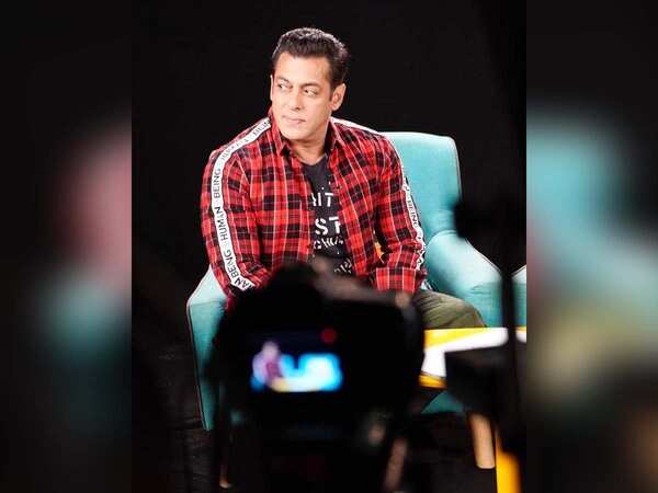 'Bharat' promotions: Salman Khan shares the glimpse from his media interaction