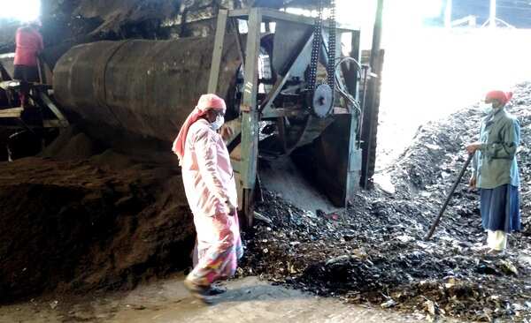 Kerala: Kozhikode civic body to provide bio manure at Njeliyanparamba to people taking up farming during lockdown