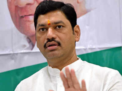 A rape allegation, a Minister and claims of blackmail: How Dhananjay Munde's controversy is taking a twist