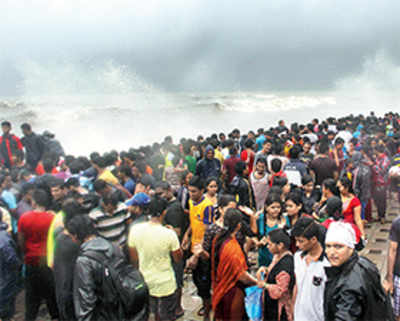 New monsoon nuisance: Revellers