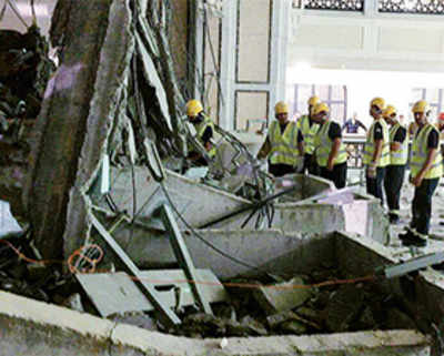 2 Indians among dead in Mecca crane crash
