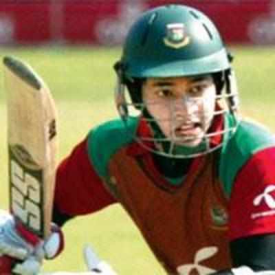 Mushfiqur's hundred in vain as Zimbabwe seal one-day series
