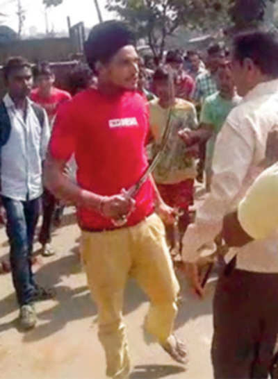 Sword-wielding molester slashes one before cops bring him down
