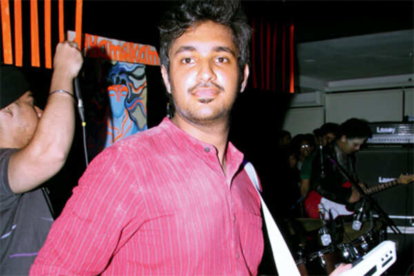 Hypnotica, Swarneeti Inc, Zero Gravity and Fearfalls entertain audiences at Trayambakam, a rock music event in Indore