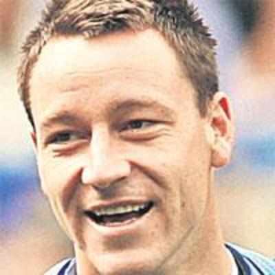 Terry signs new five-year contract at Chelsea