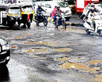 BMC can’t fine anyone for delay in fixing potholes