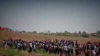 Stones pelted at police by stranded migrant labourers in Gujarat’s Dahod 