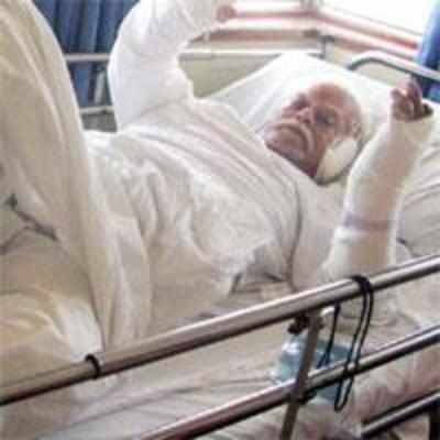 Complaint against hawkers lands 70-year-old in ICU