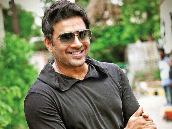Nambi Narayanan biopic will have no heroine: Madhavan