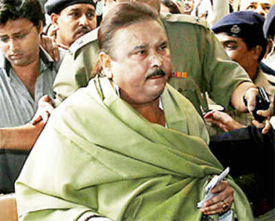 Saradha Scam - CBI arrests close Mamata aide and Bengal transport