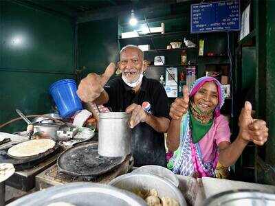 Baba Ka Dhaba owner accuses YouTuber Gaurav Wasan of cheating, misappropriation of funds