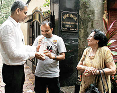 Colaba residents raise a stink over filthy water