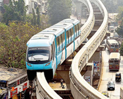 Extended Monorail run sees paltry turnout