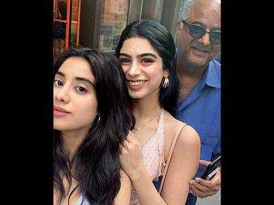 Janhvi Kapoor: Staying at home is still the best solution