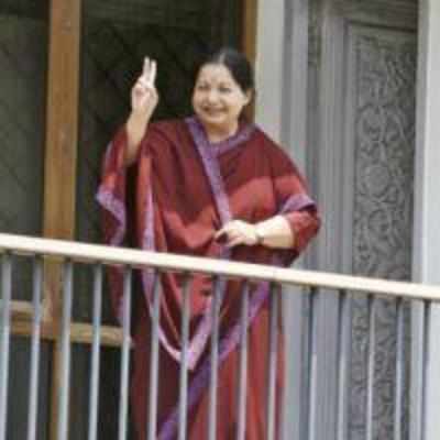 Jayalalithaa sweeps TN; Congress admits defeat