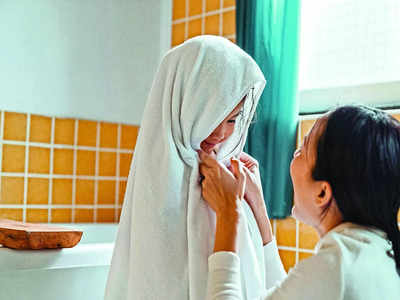 Mirrorlights: Ways to keep your child’s skin healthy in winter