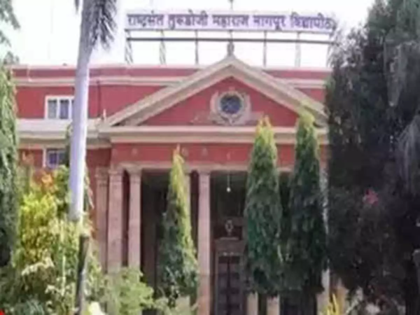 Nagpur University students elated on getting medals in real world