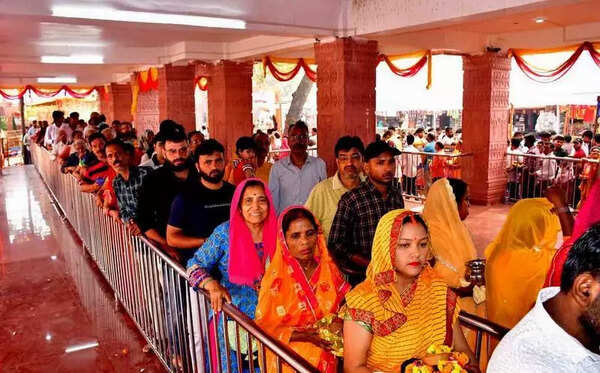 Crowd, traffic mgmt measures in place for Navratri