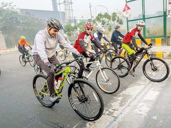 20 cycling groups in 3 years: Noidawallahs say yes to cycle!