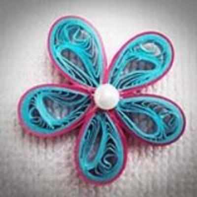 DIY: Malaysian Flower with paper quilling
