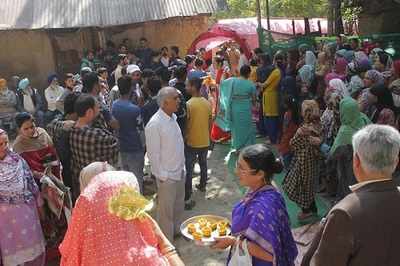 Kashmiri Muslims come together to celebrate Pandit bride's wedding